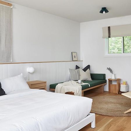 Somewhere Inn Calabogie Ngoại thất bức ảnh